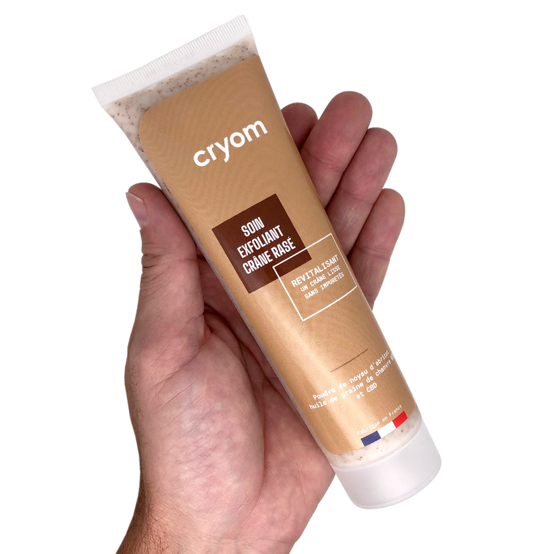 Soin exfoliant pour crâne rasé ou tendu