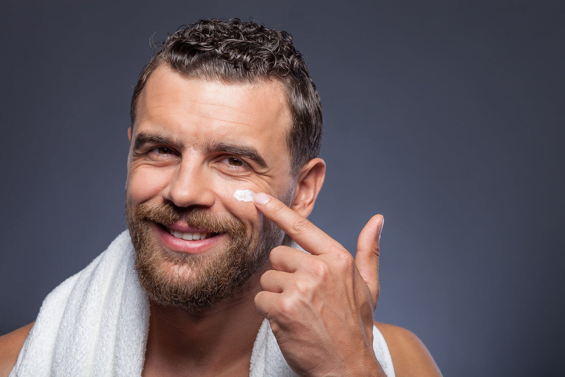 Routine visage homme après 40 ans : les gestes essentiels