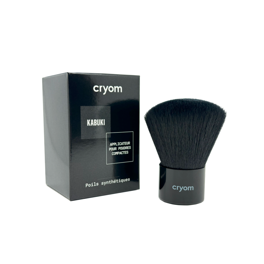 Applicateur KABUKI (noir) pour correcteurs poudres compactes