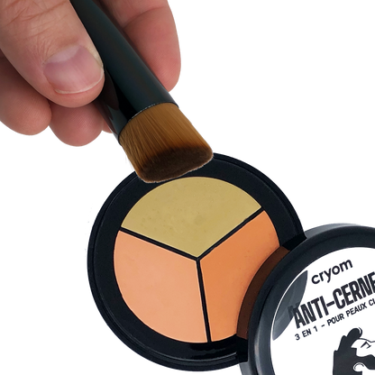 KABUKI precision applicator for concealer