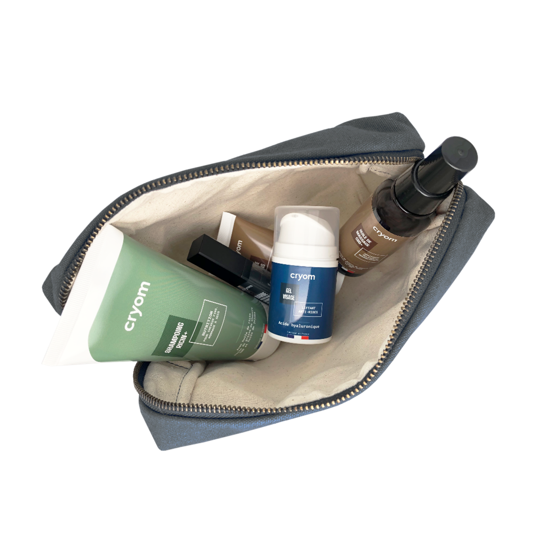 WEEKEND toiletry bag