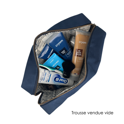 WEEKEND toiletry bag